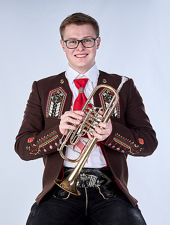 AUER PHILIPP AUER PHILIPP